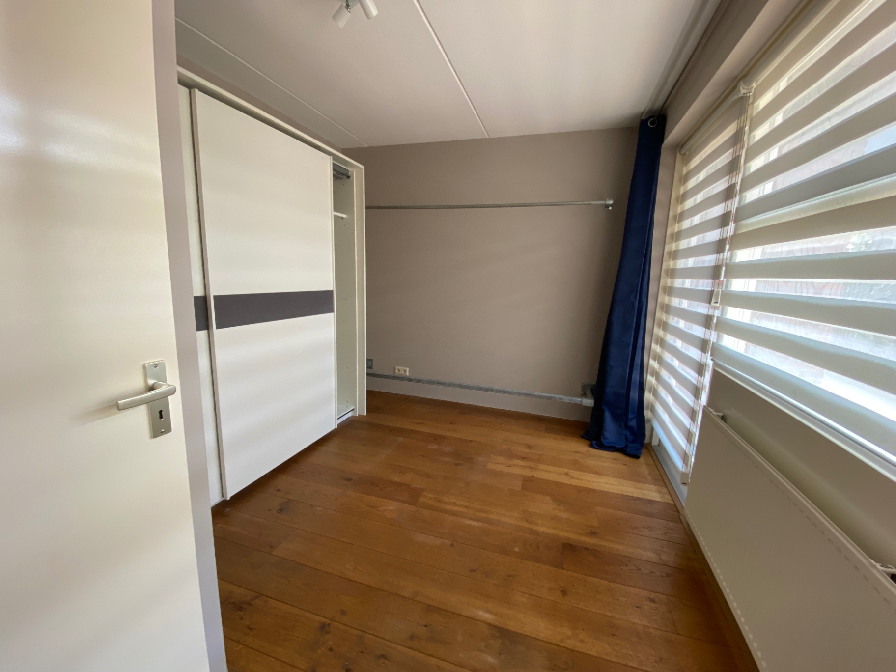 Slaapkamer met inbouwkast